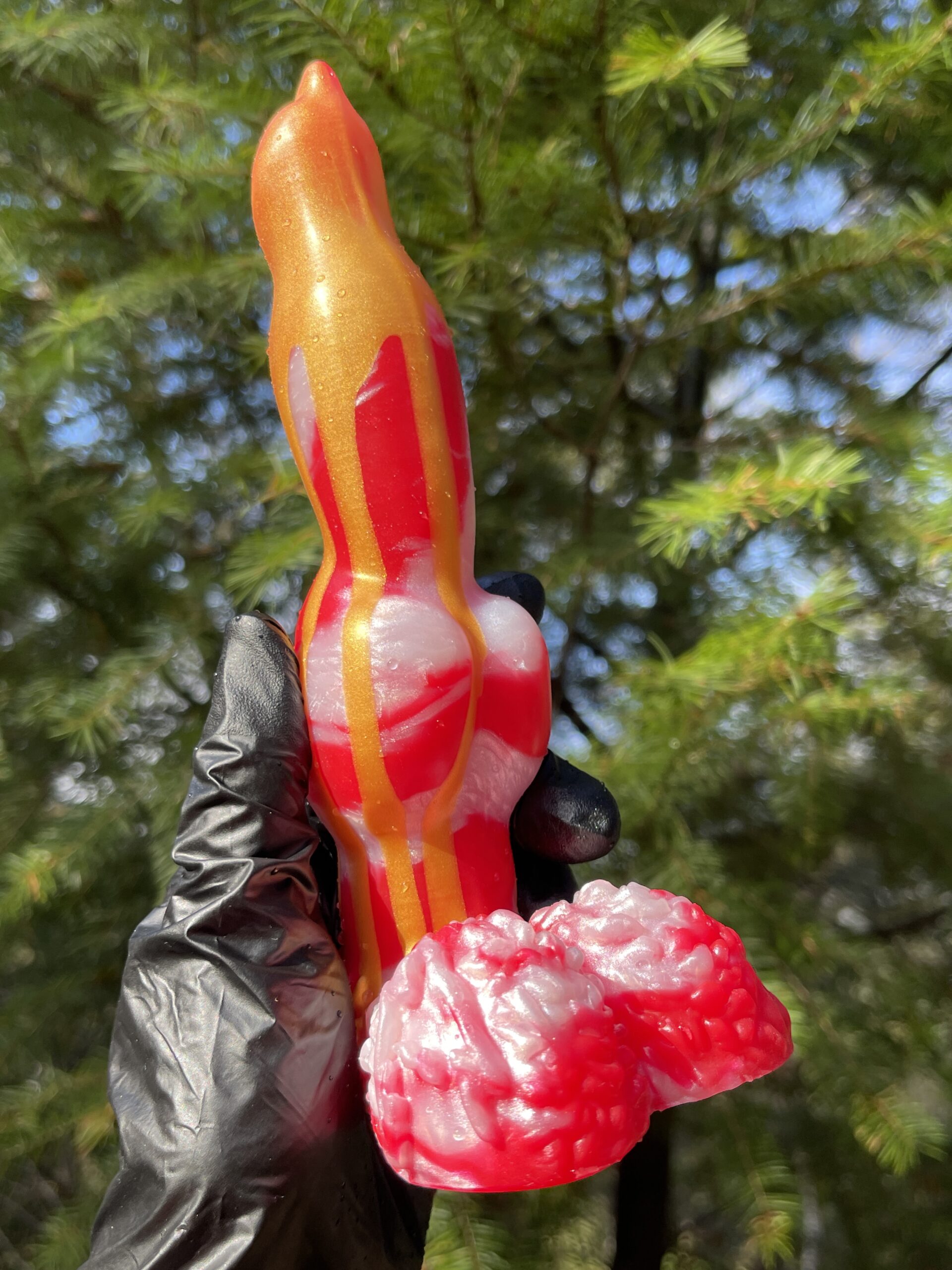 Dog Lucky 8 inch 00-50 shore medium firmness color CHRISTMAS CANDY FLOP