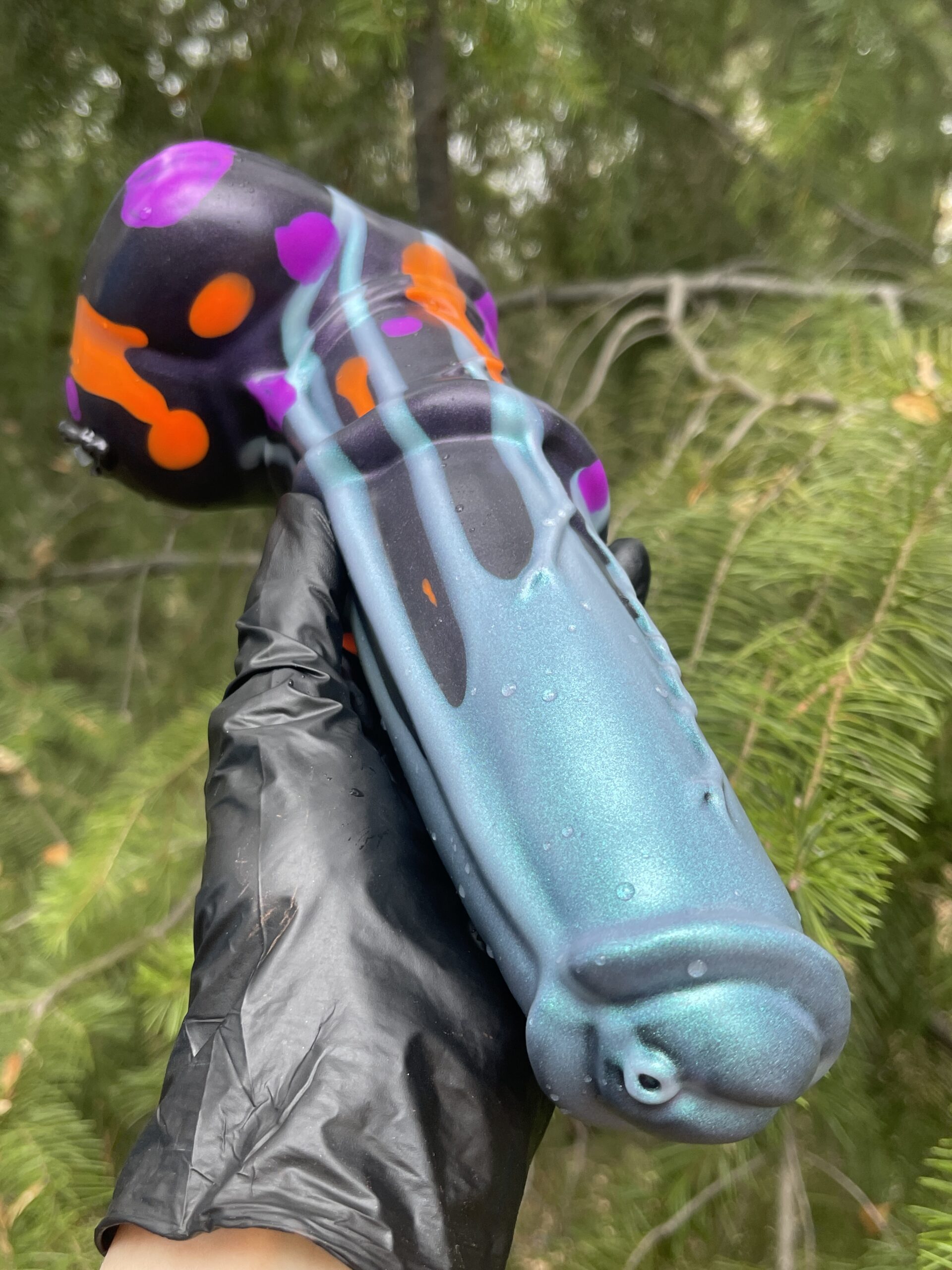 Pony Stanley Horse Dildo 9.5" – Spotted Steeds, Medium (00-50), Glow - Image 7