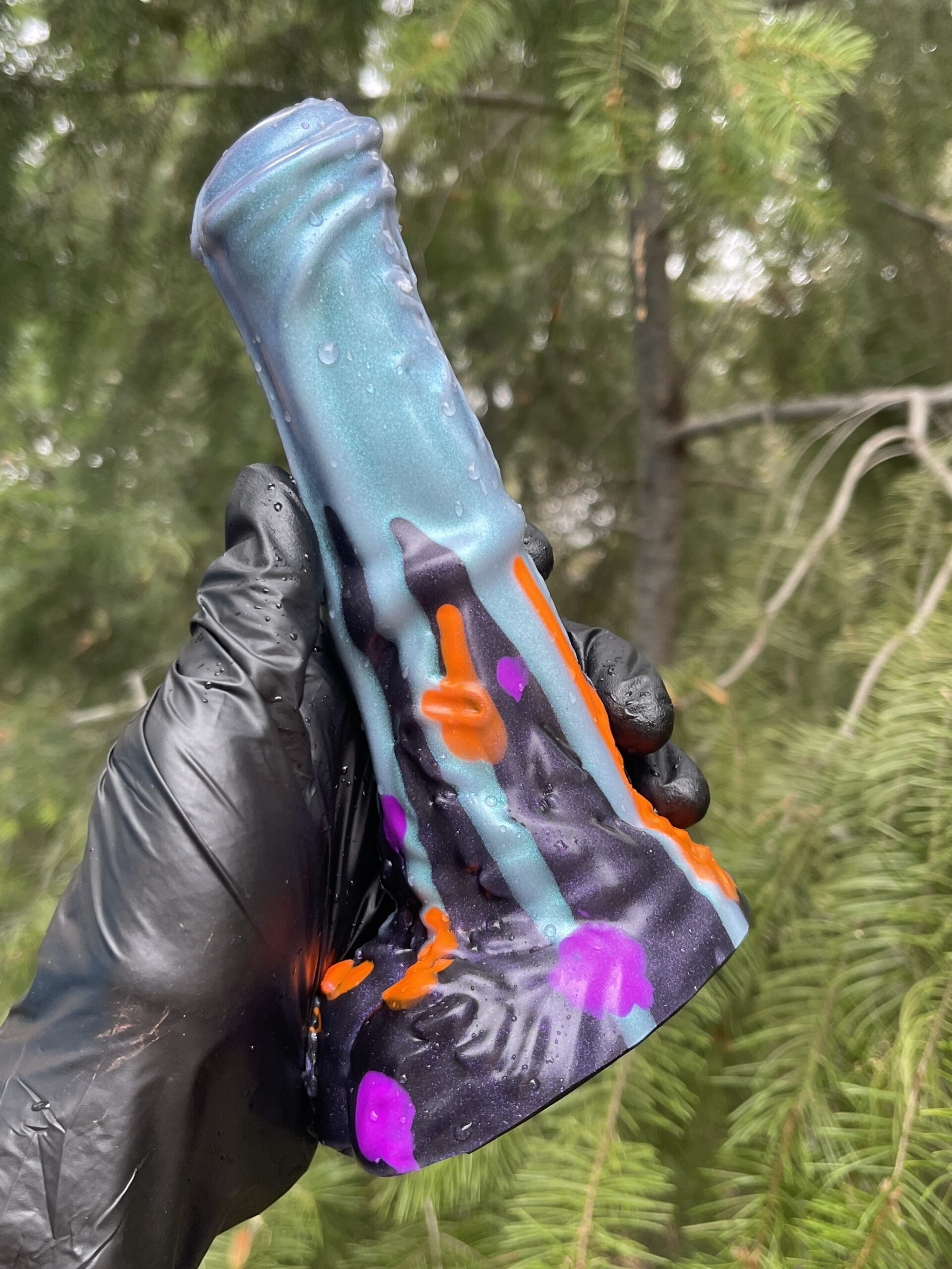 Pegasus Harvey Winged Dildo 7" – Spotted Steeds, Medium (00-50), Glow - Image 5