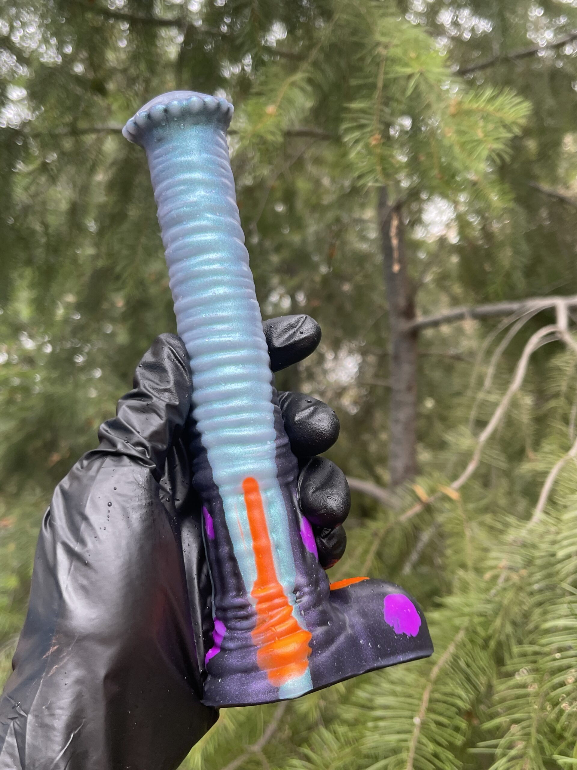 Horse Amur Flared Dildo 8" – Spotted Steeds, Medium (00-50), Glow - Image 3